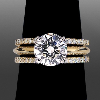 Solitaire with 2 matching wedding bands